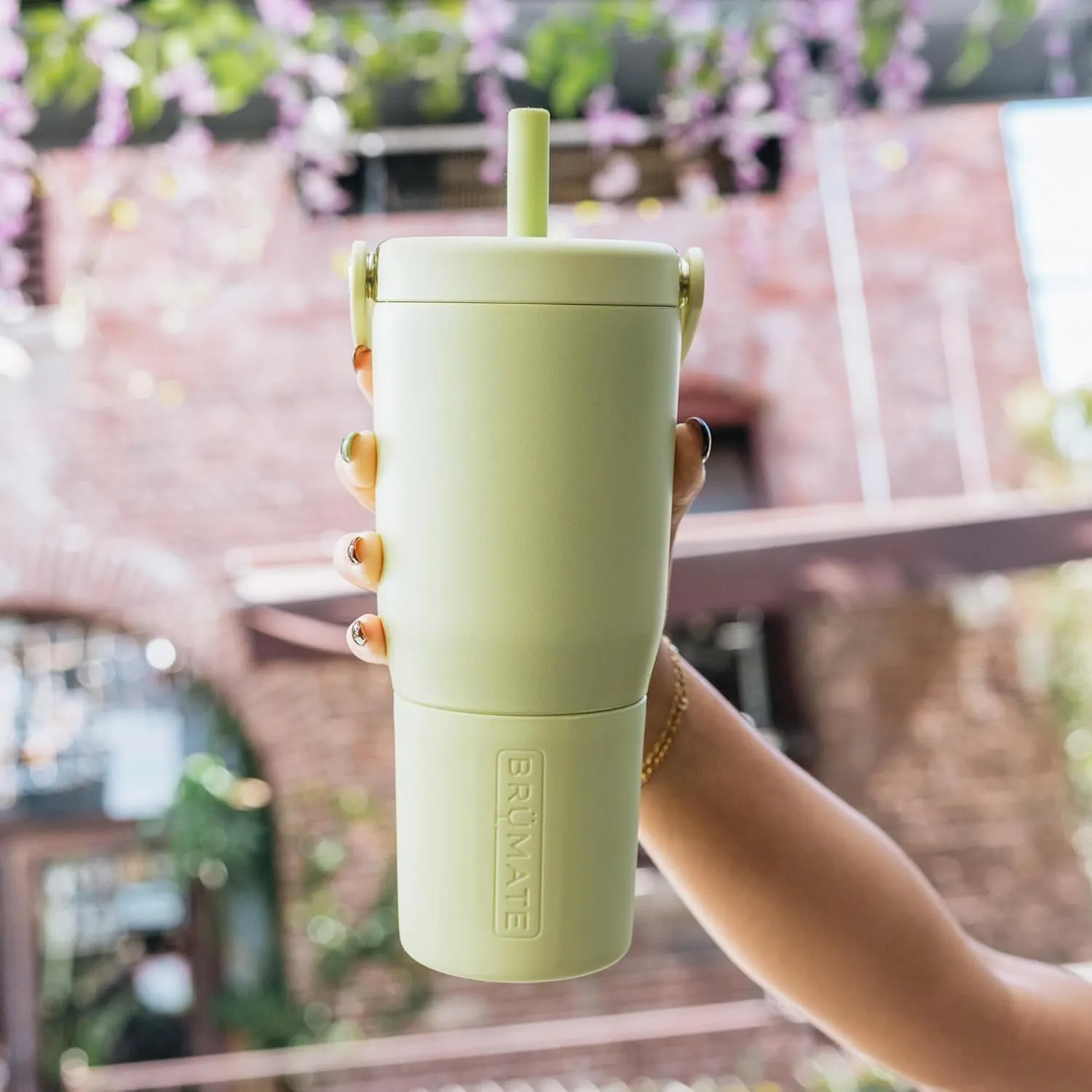 BrüMate Resa 25oz 100% Leakproof Travel Tumbler with Handle & Straw | Flexible Soft Sip Straw | Silicone Sleeve for Durability | Stainless Steel | Cup Holder & Travel Friendly | (Lavender)