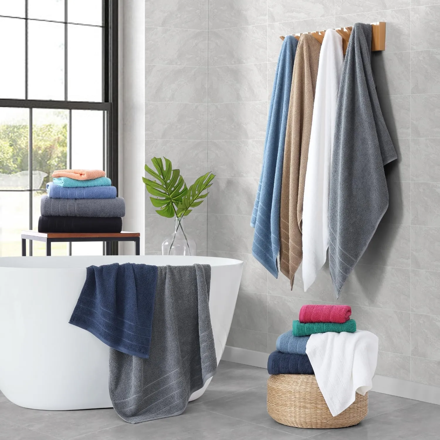 Casa Platino 100% Cotton Luxury Bathroom Towel Set - 18 Pcs - Super Soft, Fluffy & Highly Absorbent - 6 Large Bath Towels, 6 Washcloths, 6 Hand Towels - Complete Family Pack - White Bath Towel Set