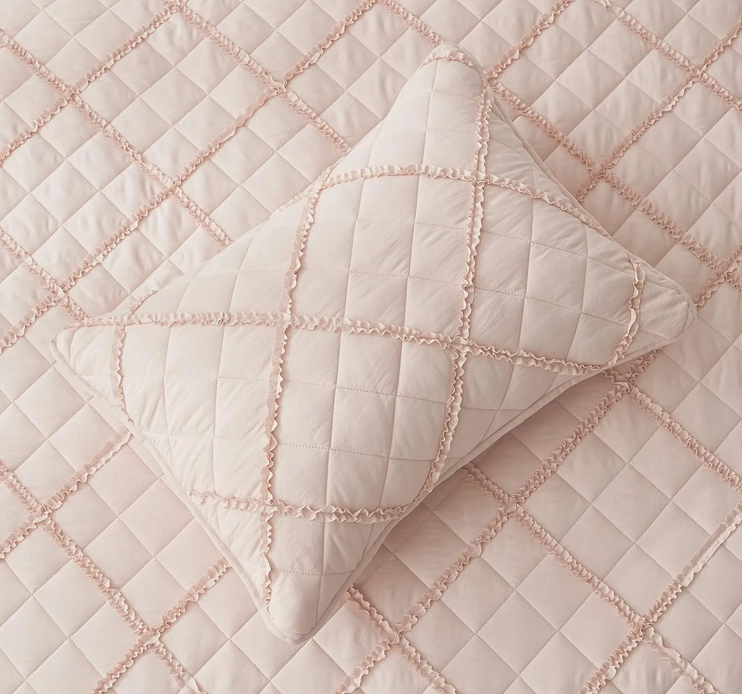 Chezmoi Collection Annabelle 3-Piece Blush Queen Size Quilt Set - Diamond Ruffle Stone-Washed Super Soft Lightweight Microfiber Quilted Bedspread Set for All Seasons
