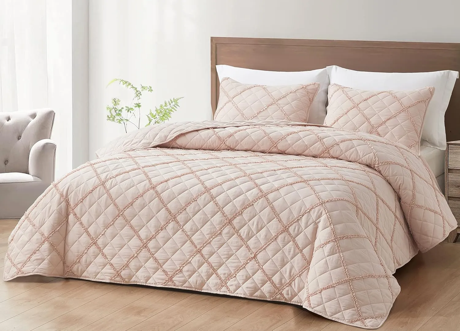 Chezmoi Collection Annabelle 3-Piece Blush Queen Size Quilt Set - Diamond Ruffle Stone-Washed Super Soft Lightweight Microfiber Quilted Bedspread Set for All Seasons