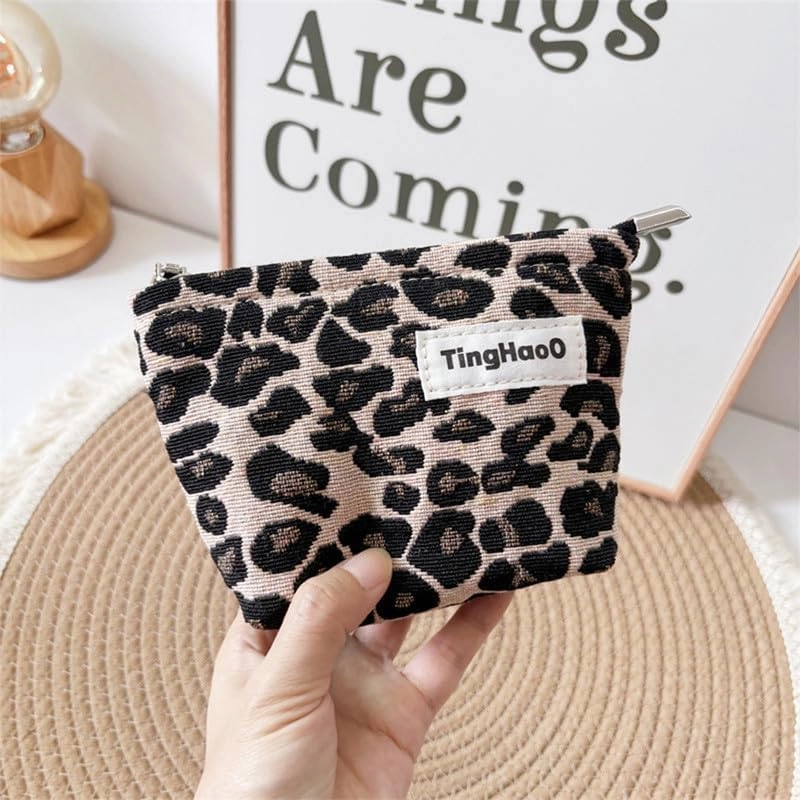 Cosmetic Bag for Women Ladies Makeup Bag Zippered Makeup Organizer Travel Toiletry Bags Makeup Bag (Small) Apricot