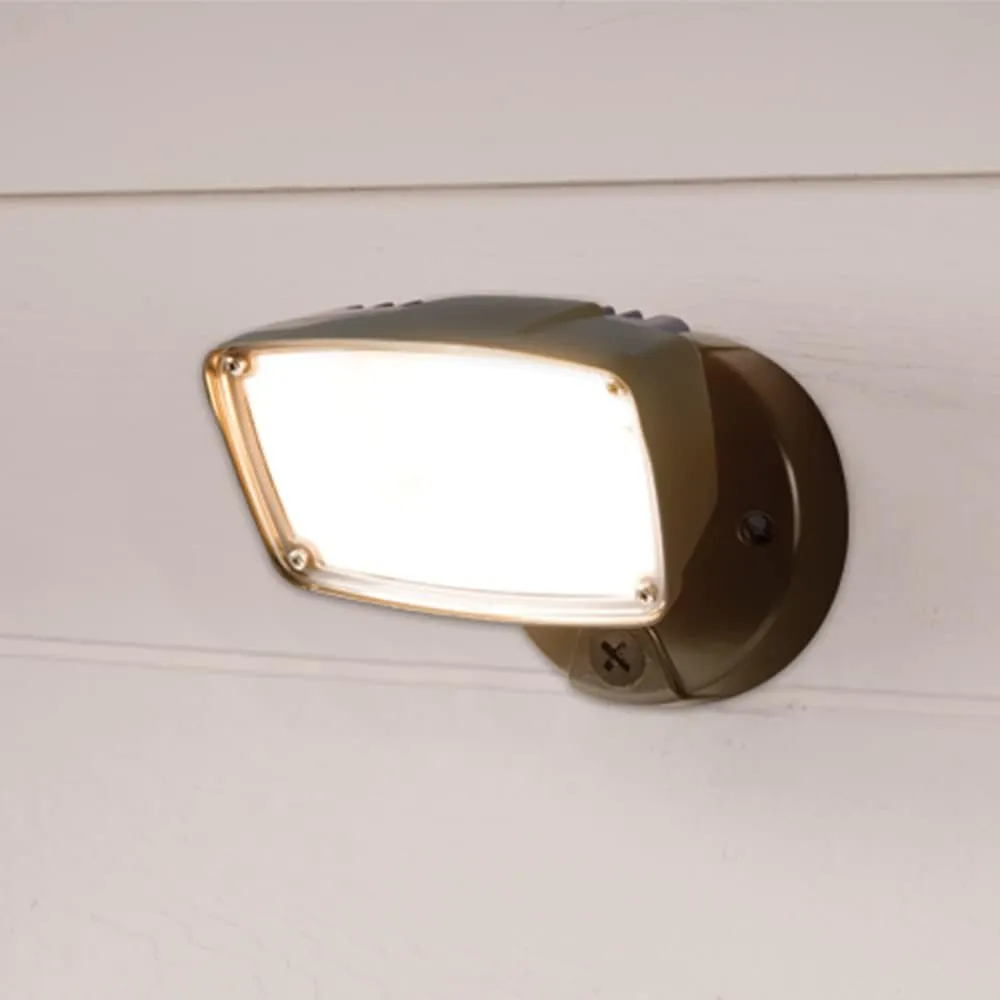HALO FSL Single Head Outdoor Integrated LED Flood Light Selectable Color Temperature Bronze