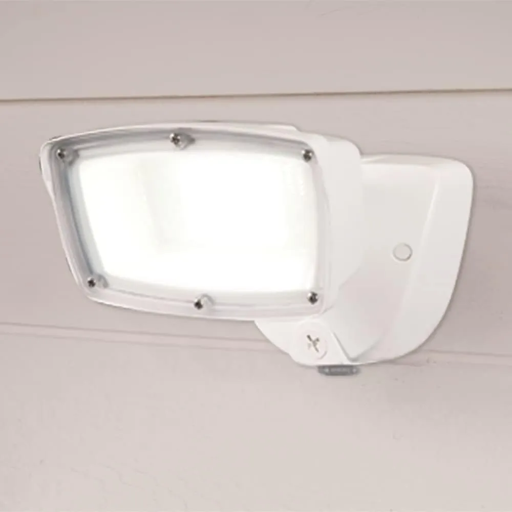 HALO FSL White Outdoor Integrated LED Dusk to Dawn Single Head Flood Light with Selectable Color Temperature, 5800 Lumens