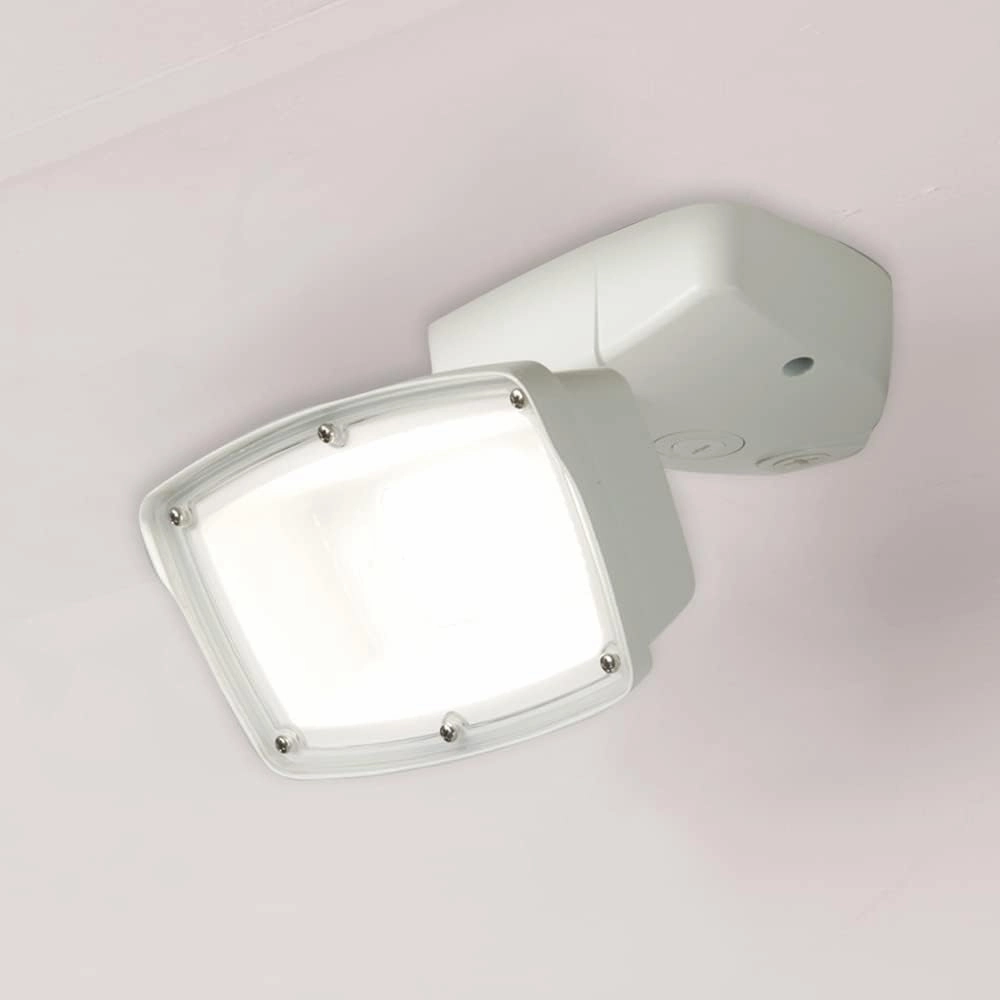 HALO FSL Single Head Outdoor Integrated LED Flood Light Selectable Color Temperature White