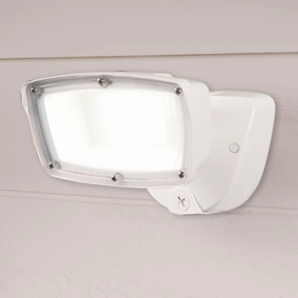 HALO FSL Single Head Outdoor Integrated LED Flood Light Selectable Color Temperature White