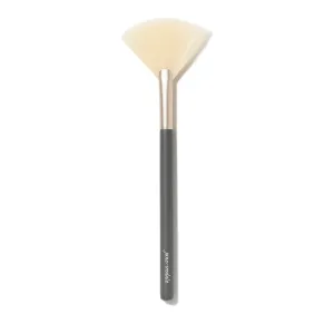 jane iredale Fan Brush, Light, Arched Cosmetic Cheek Brush for Soft, Targeted Application of Powder Blush and Bronzer Makeup, Vegan, Cruelty Free