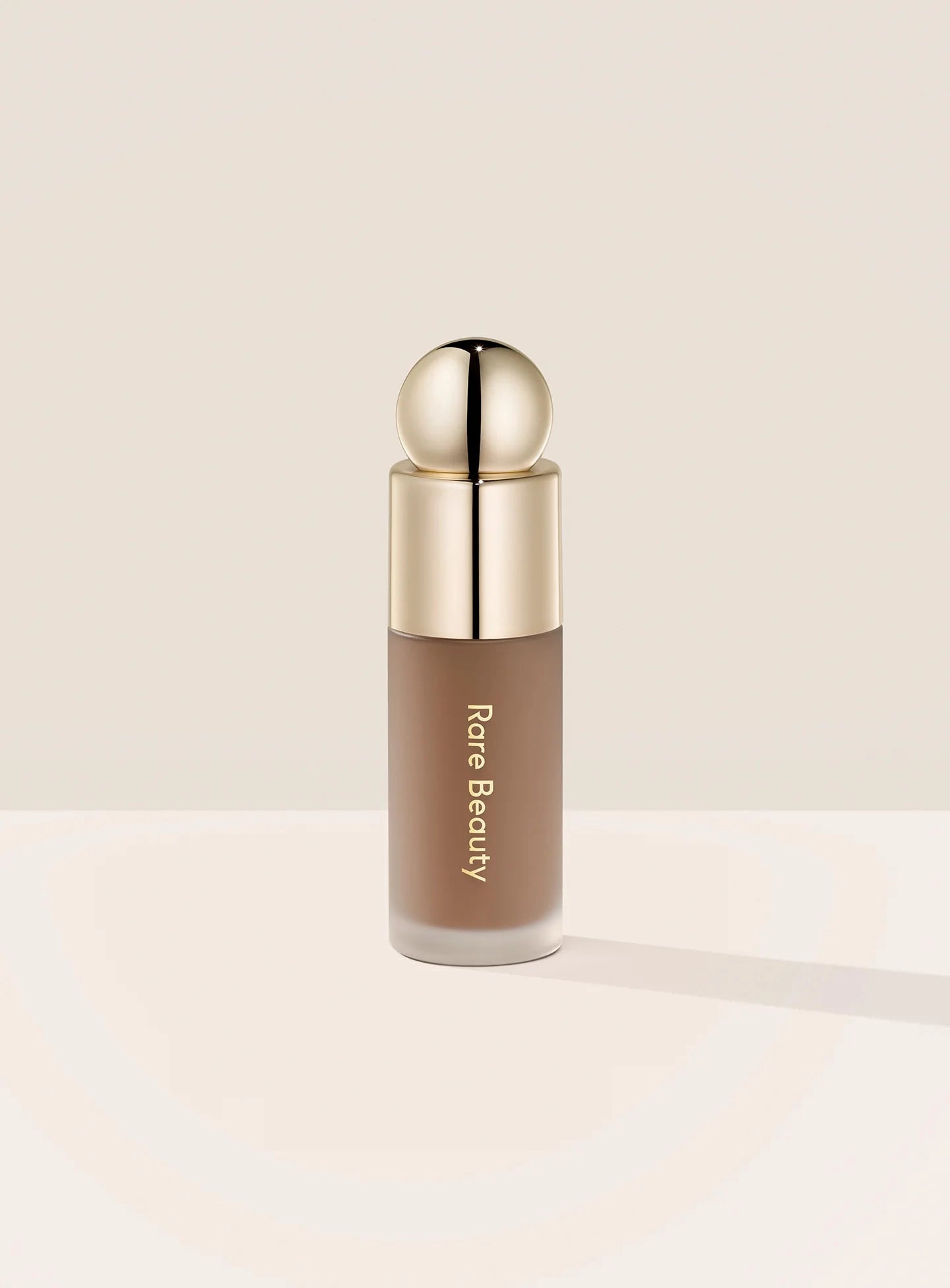 Rare beauty soft pinch contouring liquide